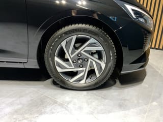 HYUNDAI i20 – Bild 9